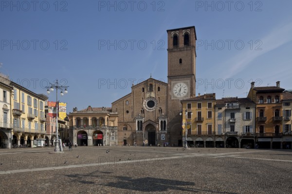 Italy Lodi 89784 Piazza della Vittoria north-east square front m Cathedral S Bassiano 1163-1284