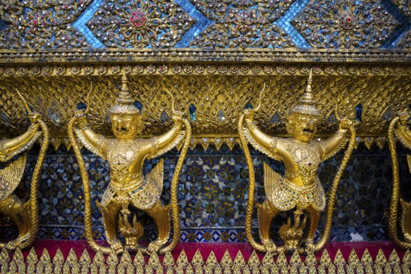 Wat Phra Kaeo temple, old royal palace, Bangkok, Thailand, Asia