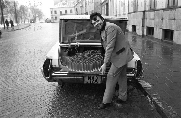 A fakir with his mat of nails. The Swedish fakir Mr. Swing, whose real name was Kjell Swing