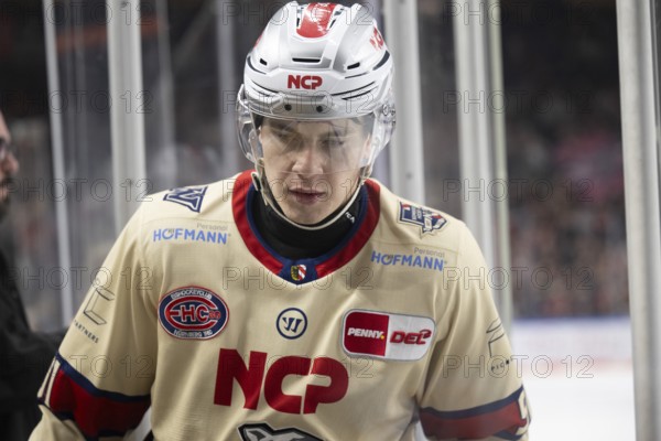 Laura Dick Cologne, LanxessArena, North Rhine-Westphalia, Jeremy McKenna (Nuremberg Ice Tigers,