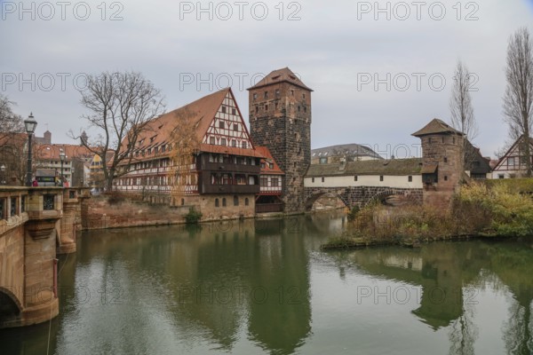 Maxbrücke and Henkerbrücke over the Pegnitz, Weinstadel and water tower, Nuremberg, Middle