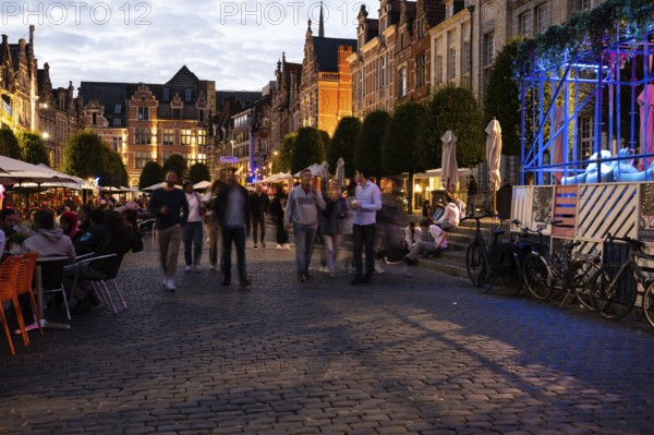 Leuven, Flemish Brabant Region, Belgium, 07 01 2022, Lively night scene with party students at the