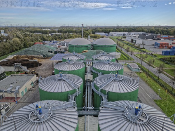 Biogas plant in North Rhine-Westphalia. The plant processes around 300 tons of slurry, manure and