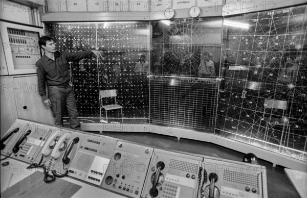 Germany, Osterne, 12.11.1991, Open day in a former missile site of the NVA, (now Bundeswehr),