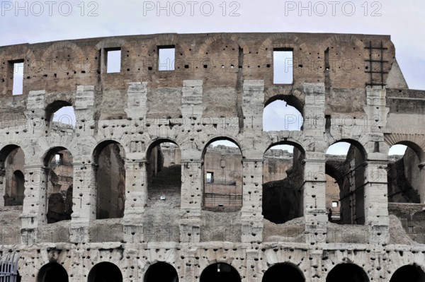 Colosseum, Colosseum, amphitheatre, built 72 AD by Vespasian, Rome, Latium, Italy, Exterior view of