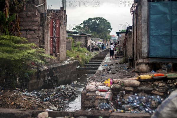 Kinshasa in between plastic waste, environment, waste, pollution, poverty, Kinshasa, Democratic
