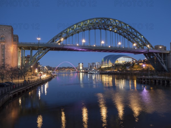 NEWCASTLE UPON TYNE, TYNE AND WEAR/UK, JANUARY 20 : View of the Tyne and Millennium Bridges at dusk
