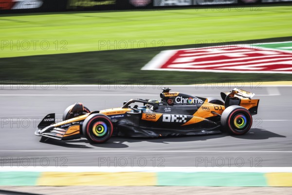 Lando Norris of Great Britain drives the McLaren Formula 1 Team MCL39 during qualifying at Albert