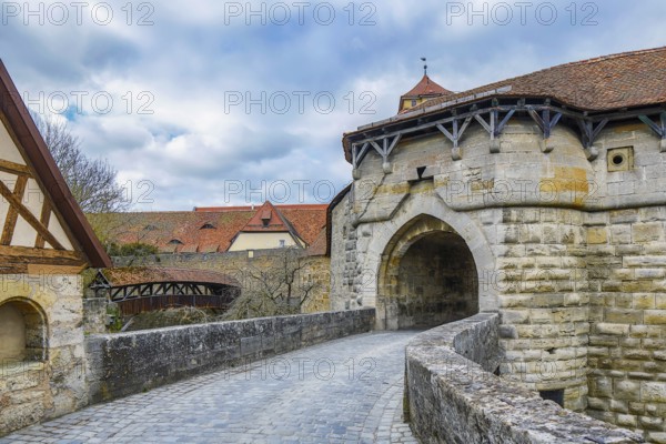 Town gate Spitalbastei or Spitalbastion, covered bridge, Rothenburg ob der Tauber, district of