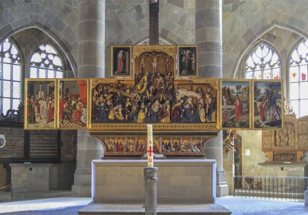 High altar, Protestant parish church of St Michae with organ, Gothic hall church, Schwäbisch Hall.