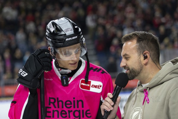 LanxessArena, Cologne, North Rhine-Westphalia, Jan-Luca Sennehnn (Cologne Sharks, #17), PENNY DEL,