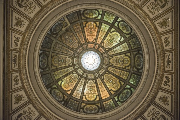 CHICAGO, USA, AUGUST 26, 2022, A beautiful window in the ceiling of the Chicago library, USA, North