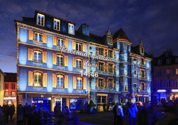 Projections on the façade of the Maison de la Duchesse Anne, light show at the turn of the year in