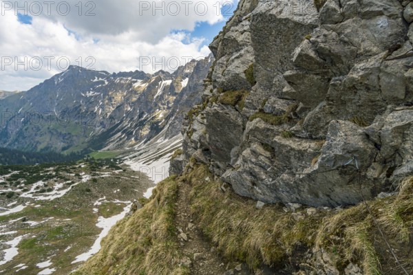 Entschenkopf crossing with a fantastic panoramic view of the Upper and Lower Gaisalpsee and the