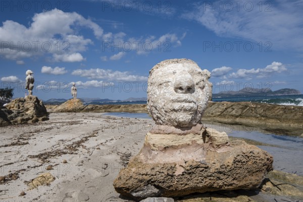 The wound, outdoor sculptures by Joan Bennàssar, sculpture by Joan Bennàssar, Can Picafort,