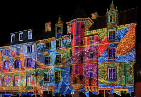 Projections on the façade of the Maison de la Duchesse Anne, light show at the turn of the year in