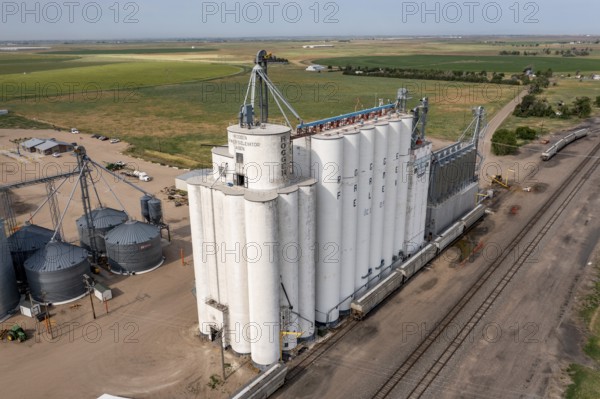 Roggen, Colorado, The Roggen Farmers Elevator Association stores and markets grain for its member