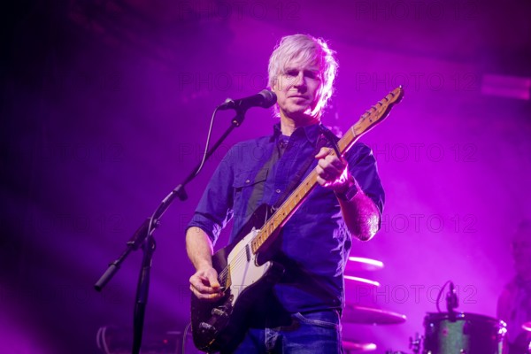 Matthew Caws, singer and guitarist, founding member, NADA SURF, indie band, USA, Moon Mirror Tour