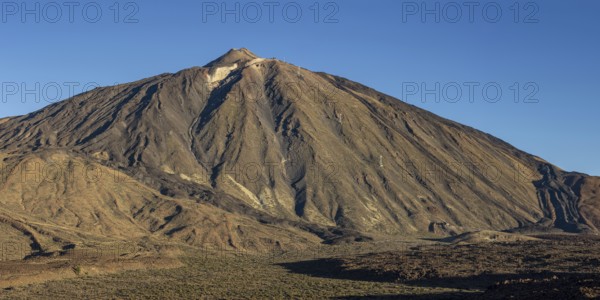Panorama during the ascent to Alto de Guajara, 2715m, over the Teide National Park, Parque Nacional