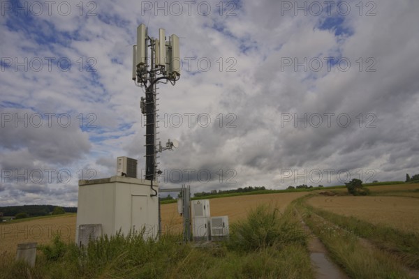 Mobile phone system, Reichertshausen, Pfaffenhofen, Pfaffenhofen an der Ilm, Bavaria, Upper