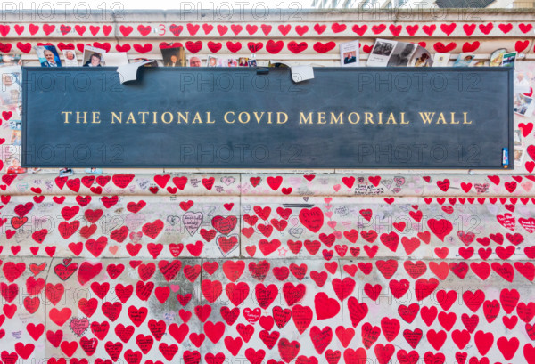 National Corona Memorial Wall in memory of the victims of the pandemic, London, England, United