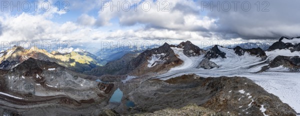 Panorama from the summit of the Becher, high mountain landscape, view of mountain peaks