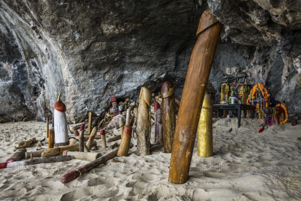 Princess Cave, Phra Nang Cave Shrine, Ao Phra Nang Beach, Railay Beach, Ao Nang, Krabi, Thailand,