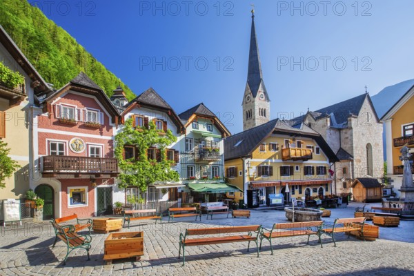 Market square in the town centre, Hallstatt, Lake Hallstatt, UNESCO World Heritage Site,
