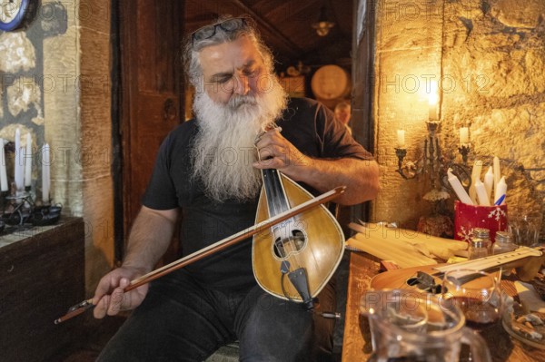 Giannis Tavern, Live Music, Kiparissos, Greece, 23.05.2025 < english> Giannis Tavern, Greece, May