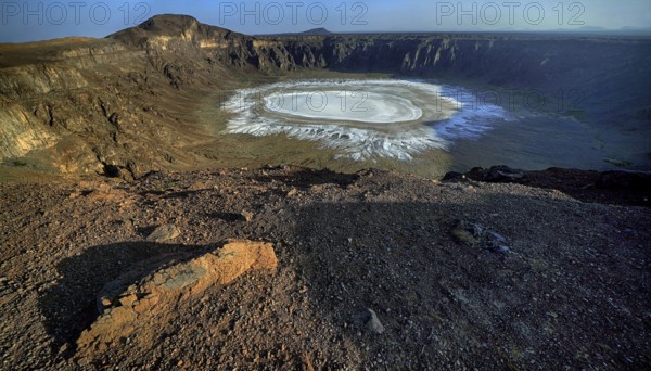 Al-Waba crater, crater, Mecca province, Maqla Tamiyyah, volcano, volcanism, volcanic crater,
