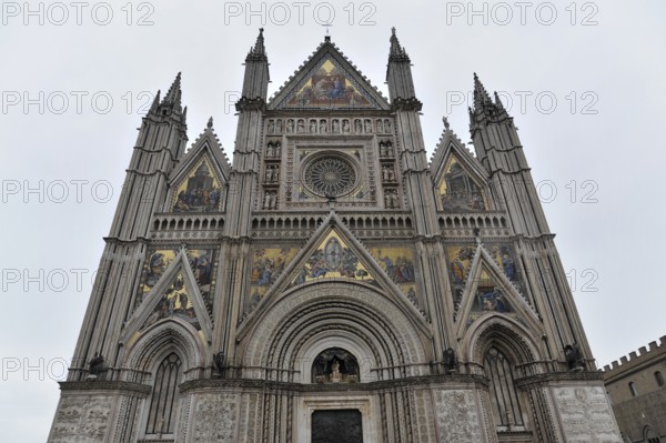 Orvieto Cathedral, Duomo di Orvieto, Umbria, Italy, Europe, Impressive Gothic cathedral with richly