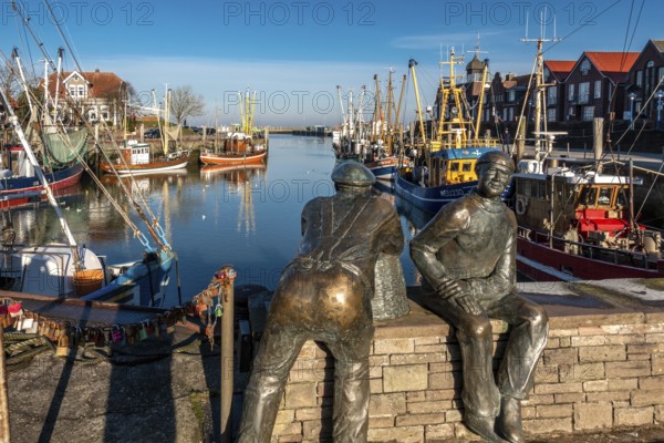 The harbour of Neuharlingersiel, East Frisia, Lower Saxony, fishing boats, fishing cutter,