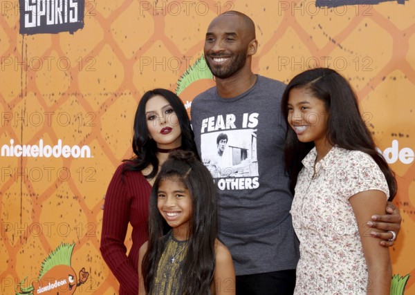Kobe Bryant, Vanessa Bryant, Gianna Maria Onore Bryant and Natalia Diamante Bryant at the