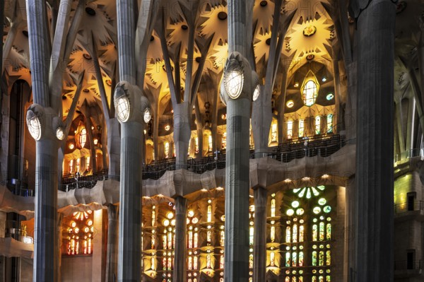 The stained glass windows by Catalan artist Joan Vila i Grau (1932-2022) for the World Heritage