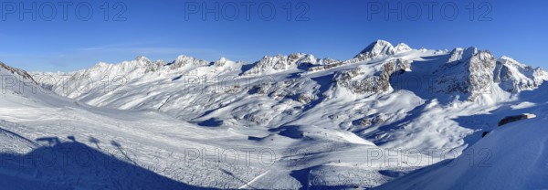 Finailköpfe, Ötztal Alps, Schnalstal glacier lifts, Kurzras, Schnalstal Valley, South Tyrol, Italy,