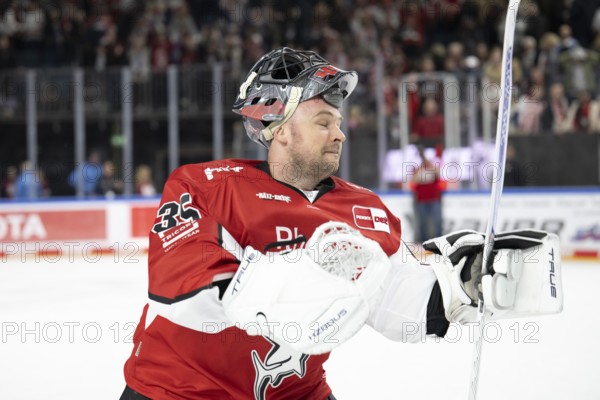 LanxessArena, Cologne, North Rhine-Westphalia, Julius Hudacek (Cologne Sharks, #35), PENNY DEL,