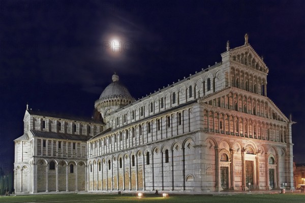 The heart of the Piazza del Duomo is the Duomo, the medieval cathedral, entitled to Santa Maria