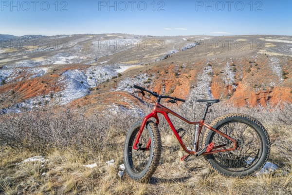 Fat bike on desert trail (Cheyenne Rim) in Red Mountain Open Space north of Fort Collins, Colorado