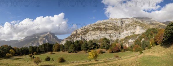 Boca de lo Infierno and Faxa de los Valencianos, Hecho valley, western valleys, Pyrenean mountain