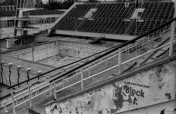 Germany, Berlin, 16.11.1991, Friesenstadion (swimming stadium) in decay, VIP stand block ... A,