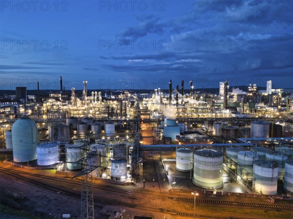 AirLiquide operates several plants at the OQ Chemicals chemical park in the city of Oberhausen: air