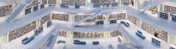 Panoramic photo of the cube-shaped interior of the city library on Mailänder Platz by architect