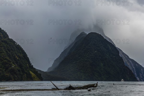 The most picturesque country on earth is New Zealand. South Island of New Zealand. Fjord Milford