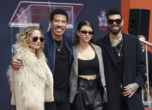 Lionel Richie, Sofia Richie, Miles Richie and Nicole Richie at Lionel Richie Hand And Footprint
