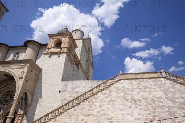 An image of the church of Assisi in Italy