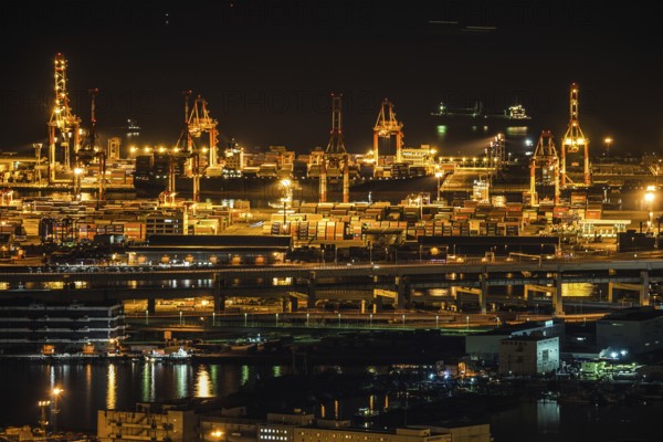 Keihin industrial zone which is visible from Yokohama Landmark Tower. Shooting Location: