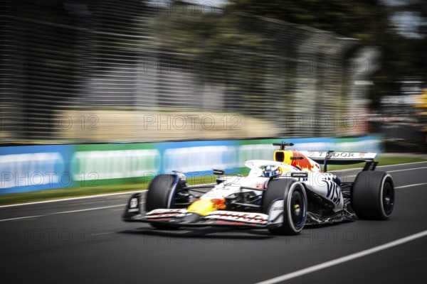 MELBOURNE, AUSTRALIA - MARCH 15: Isack Hadjar of France drives the Visa Cash App Racing Bulls F1