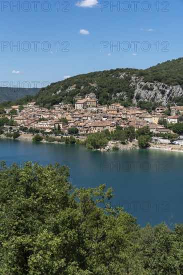 The village of Bauduen on Lac de Sainte-Croix, Gorges du Verdon, Verdon Gorge, Var,