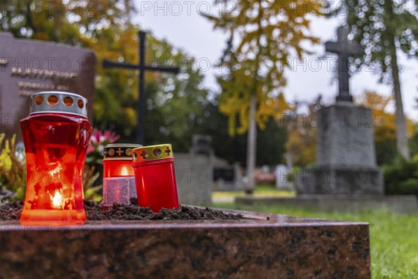 All Saints' Day at the Prague Cemetery in Stuttgart. Catholics commemorate their deceased relatives
