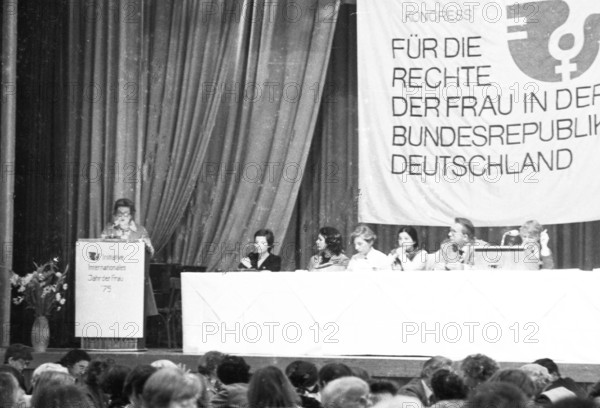 On the occasion of the Year of Women 1975, an International Women's Initiative organised a woman's